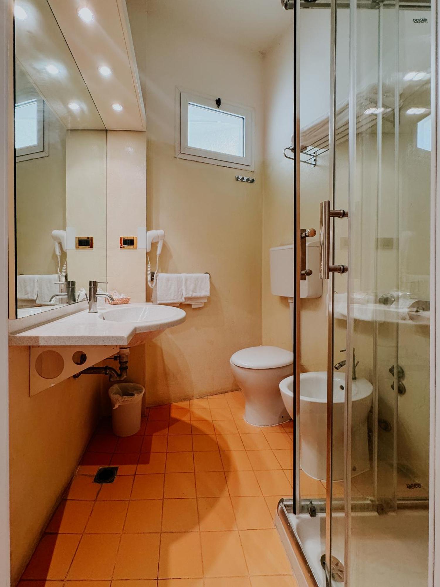 Hotel Kursaal Rimini Esterno foto