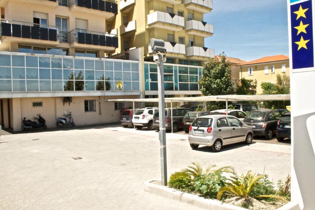 Hotel Kursaal Rimini Esterno foto