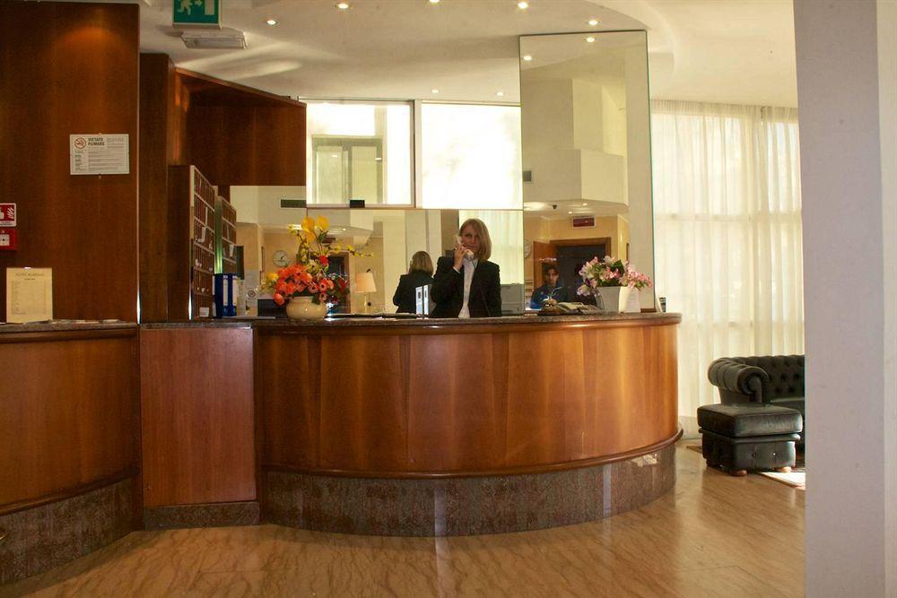Hotel Kursaal Rimini Esterno foto