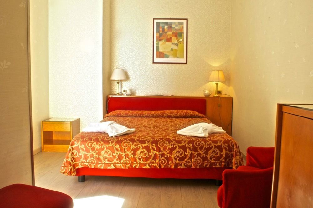 Hotel Kursaal Rimini Esterno foto