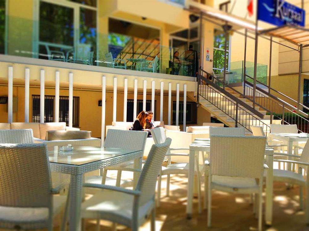 Hotel Kursaal Rimini Esterno foto